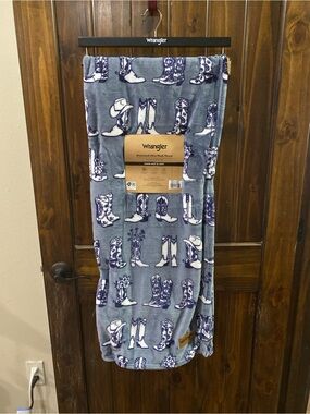 Wrangler Blue Cowgirl Boots Oversized Ultra Plush Throw